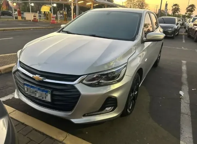 Chevrolet Onix Hatch Premier 1.0 12V TB Flex Aut. 4P 2021