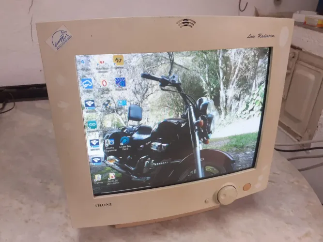 Monitor Crt Troni 15 Computador Antigo 286 386 486 Funcionando Bem Conservado