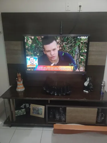 Hak com painel rudinik cor imbuia