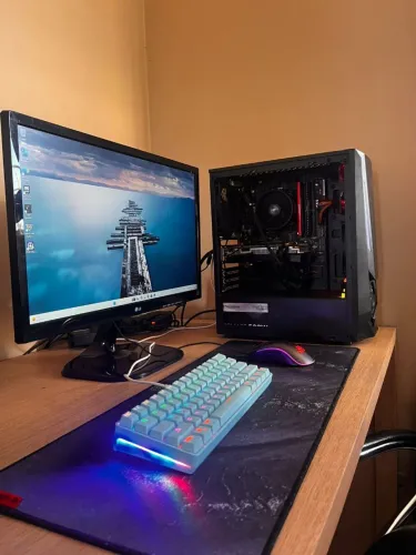PC Gamer Ryzen 5 3600 RTX 2060 Super  16 GB de RAM