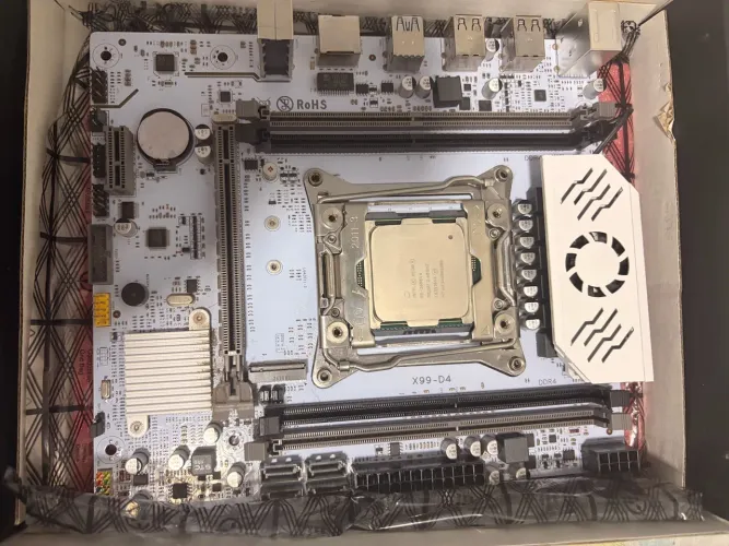 Kit Placa-Mãe X99 D4 + Xeon E5-2680 v4 - No Estado
