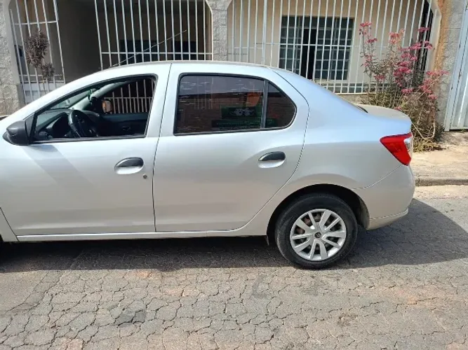 Renault Logan Authentique Flex 1.0 12V 4P 2018