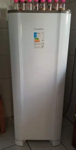 Geladeira/Refrigerador Esmaltec Branca 245L