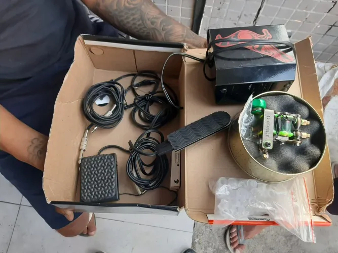 Máquina de fazer tatuagem