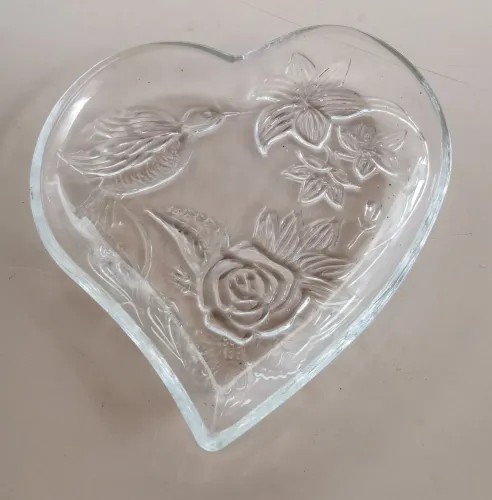 Antiga petisqueira ou centro de mesa Cristal flor..