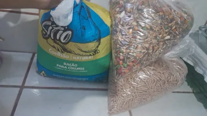 Rações para roedores e mix de sementes 