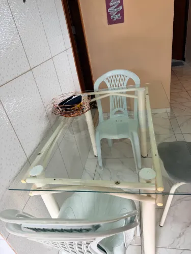 Mesa de vidro 4 lugares 