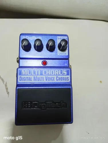 Pedal multichorus digitech