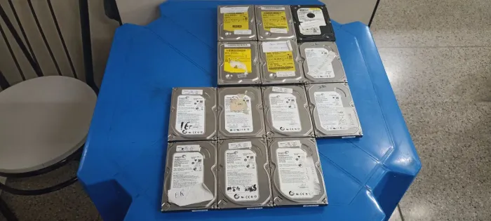 Lote de 10 HDs 160gb e 3 de 80gb Sucata