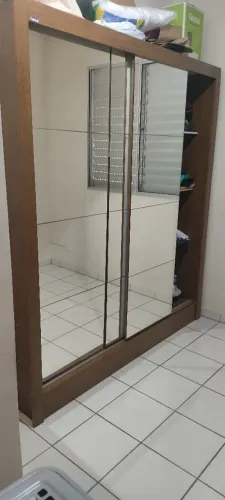 Guarda Roupa espelhado