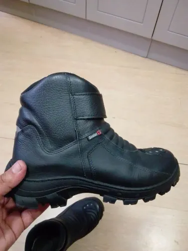 Bota para andar de moto nova!