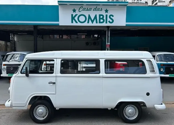Volkswagen Kombi Standard 1.4 MI Total Flex 8V 2013