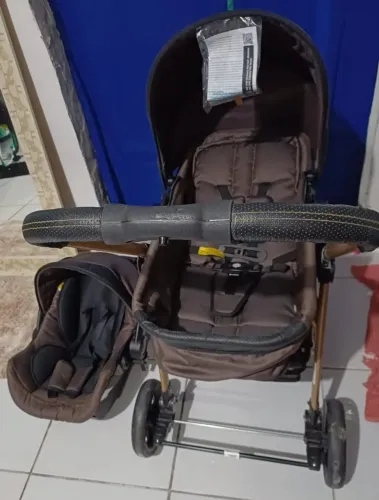 Vende-se carrinho de bebe+bb conforto usado poucas vezes está em perfeito estado $600