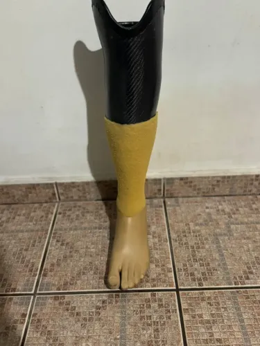 Prótese de Perna Transtibial + Pé em fibra de carbono 