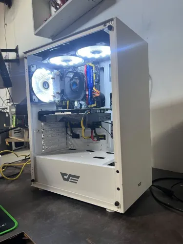 PC GAMER CORE I5 RX 580 8gb 