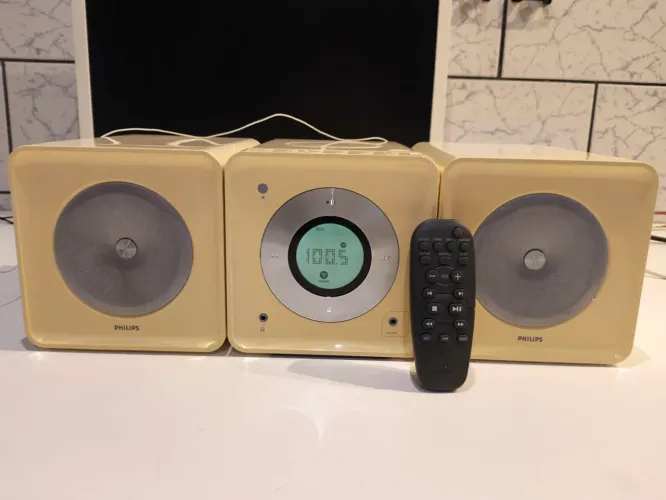 Compact system Philips MCM-108/55 / AUX / RÁDIO / não lê cd