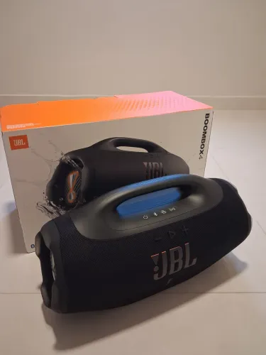 JBL Bombox 4