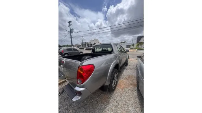 Mitsubishi L200 Triton HPE 3.2 CD TB Int.diesel AUT 2015