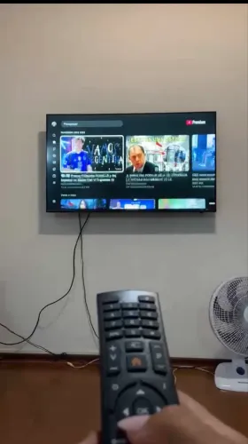 Smart TV Multilaser 50 polegadas semi-nova