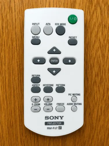 Controle Original Sony RM-PJ7 para Projetor ? Praticamente Novo