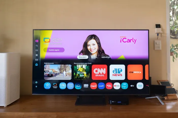 Tv Samsung 4k, 55 polegadas, QLED, Smart em excelente estado.
