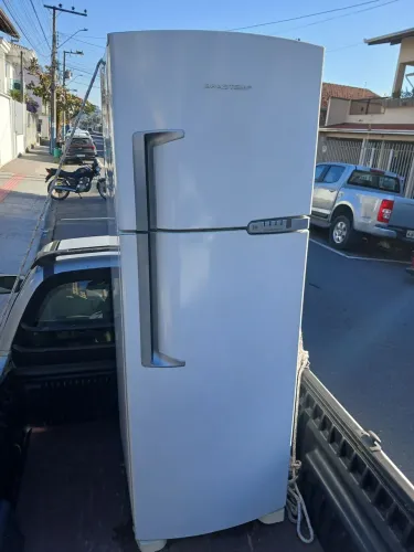Vendo geladeira para retirada de peças