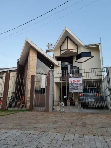 Sobrado próximo ao Hosp. Universitário de Maringá - Aceita troca