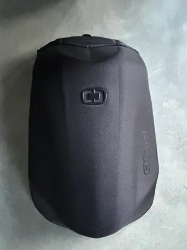 Mochila OGIO No Drag Mach 1 - Design rígido e esportivo