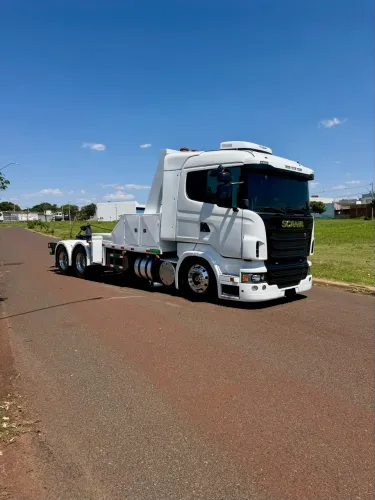 Scania R440 6x2 lança zero grau