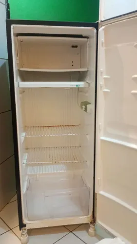 Geladeira de gelo Consul 260 litros, 6 anos de uso, envelopada, funcionando perfeitamente 
