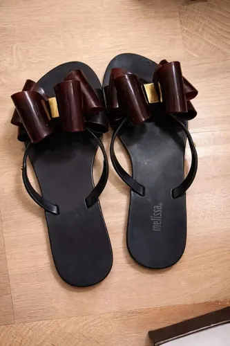 Chinelo original Melissa, modelo Town Sandal Bow