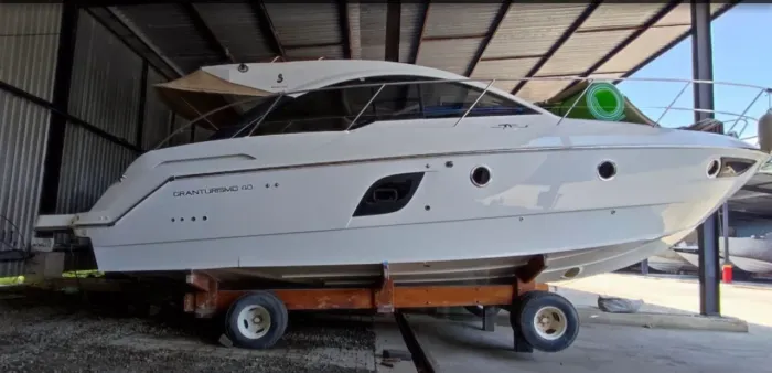 Beneteau GT 40 HT ano 2015 SEGUNDO DONO - Para pessoas muito exigentes