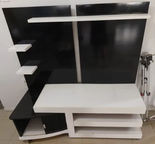 RACK EM MDF USADO - EXCELENTE ESTADO - R$ 200,00