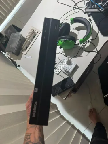 NVR Gravador de Vídeo NVD 1408 Intelbras 8 Canais 4K 