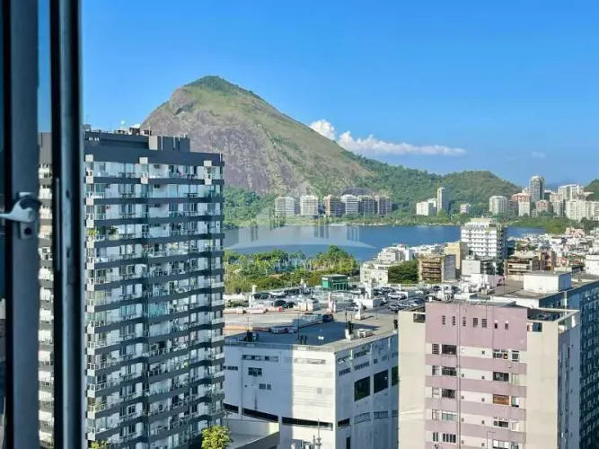 Apartamento : Padrão / Residencial / Leblon