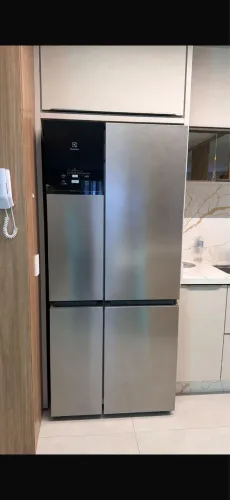 Geladeira Electrolux IQ8S