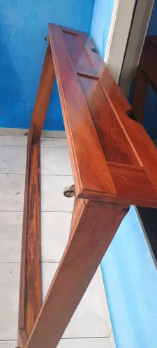 Base de bicama em madeira 