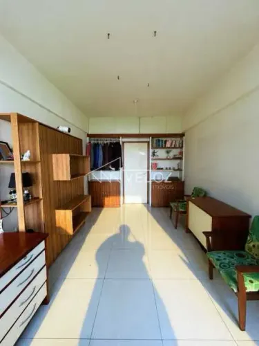 Kitnet/Conjugado : / Residencial / Centro