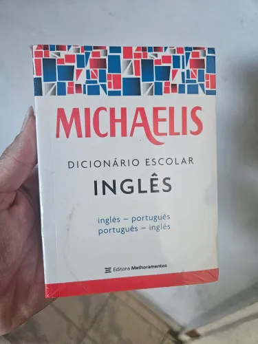 Dicionário escolar INGLÊS