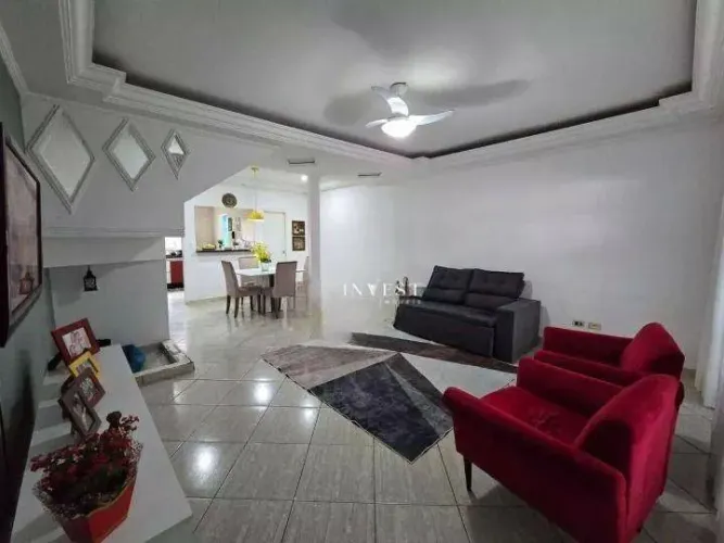 Sobrado com 3 dormitórios à venda, 140 m² por R$ 586.000,00 - Jardim Califórnia - Jacareí/