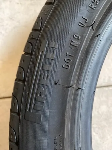 Pneu 195/50/16 Pirelli Cinturato P7 semi novo sem defeito unidade valor mínimo