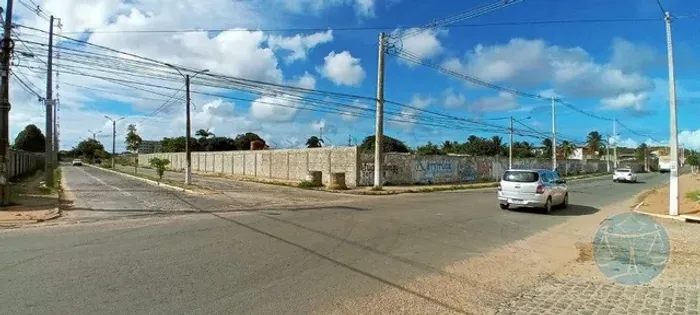 VENDA DE TERRENO NO PLANALTO, EXCELENTE LOCALIZAÇÃO.