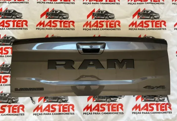 Tampa traseira Dodge Ram 2020-2024 (leia o anuncio)