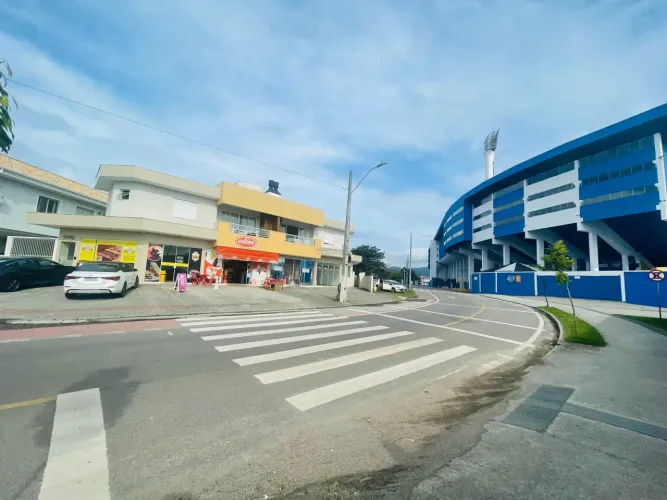Prédio Comercial,Carianos
