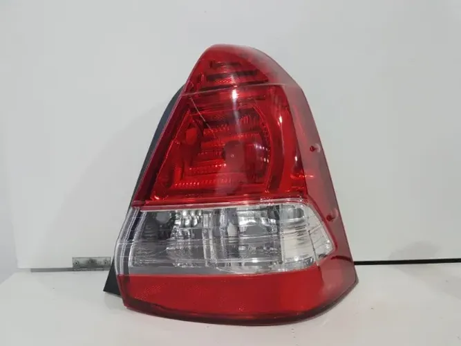 Lanterna direita Etios Sedan 2013 à 2019 Original BG2866