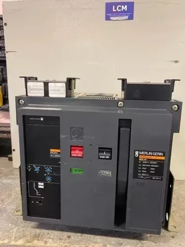 Disjuntor Tripolar Merlin Gerin De 2000 A