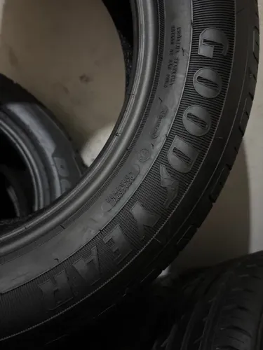 Pneu 205/60/16 92H Goodyear Wrangler Territory semi novo 90% sem defeito