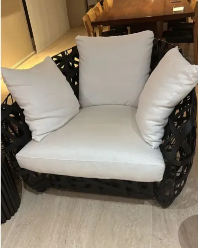 Poltrona Rigel usada artefacto 