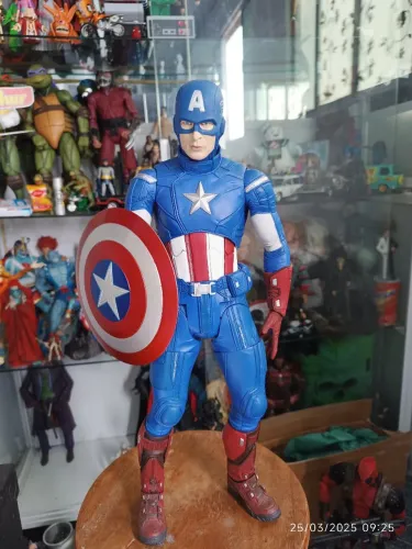 Neca 1/4 capitão América zerado loose