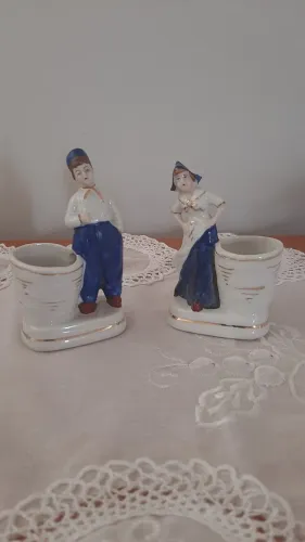 Paliteiros em porcelana policromada